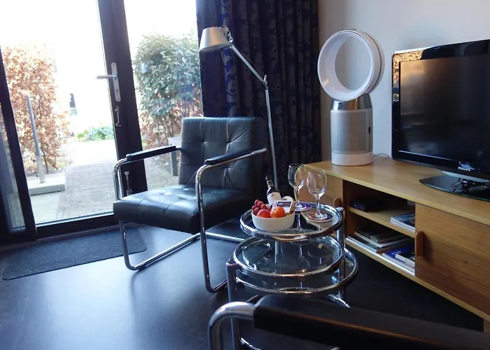 Arthouse Bed & Breakfast 4*