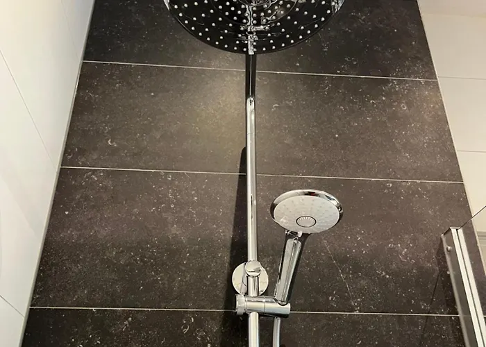 Arthouse Bed & Breakfast 4*